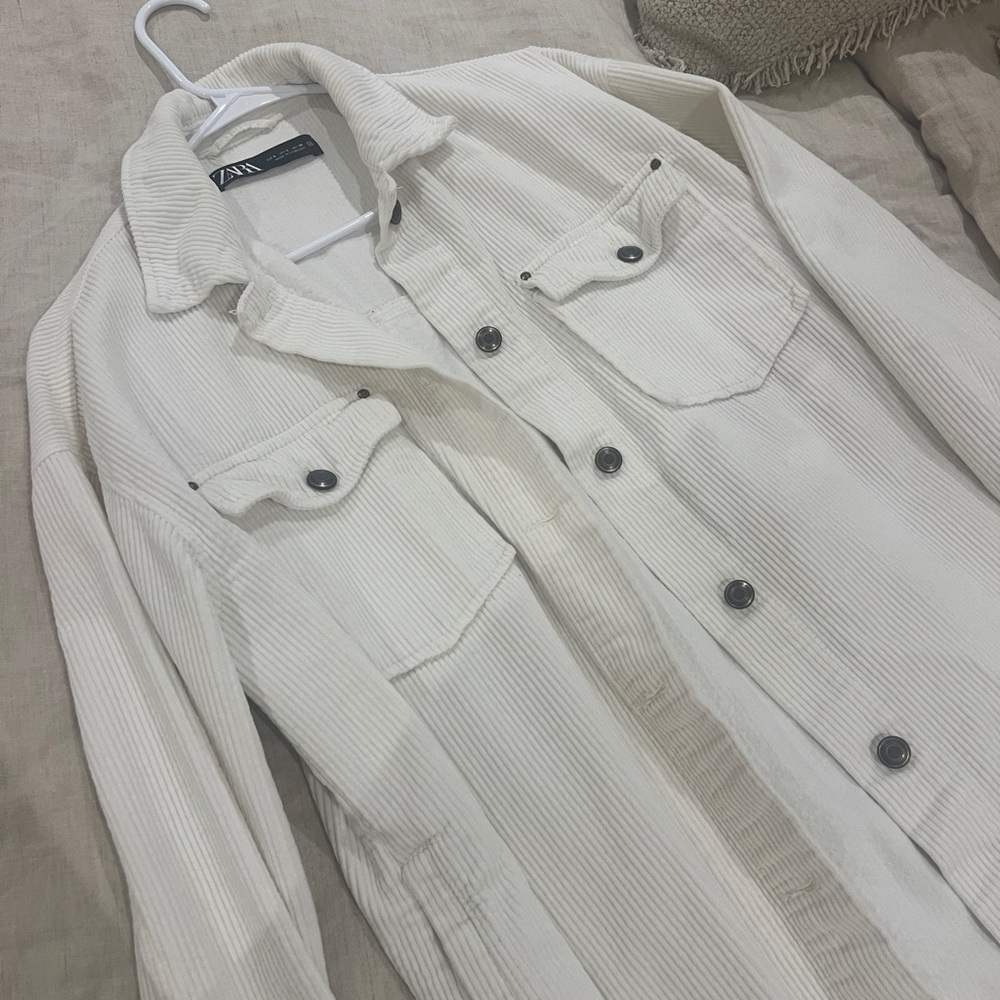 Women’s oversized corduroy jacket